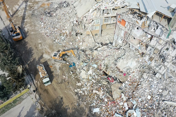 Foto - Nurdağı'nda binalar böyle yıkıldı