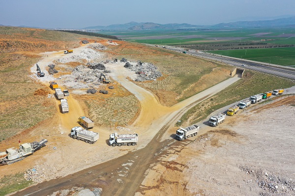 Foto - Nurdağı'nda binalar böyle yıkıldı