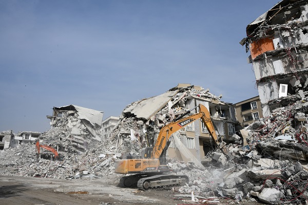 Foto - Nurdağı'nda binalar böyle yıkıldı