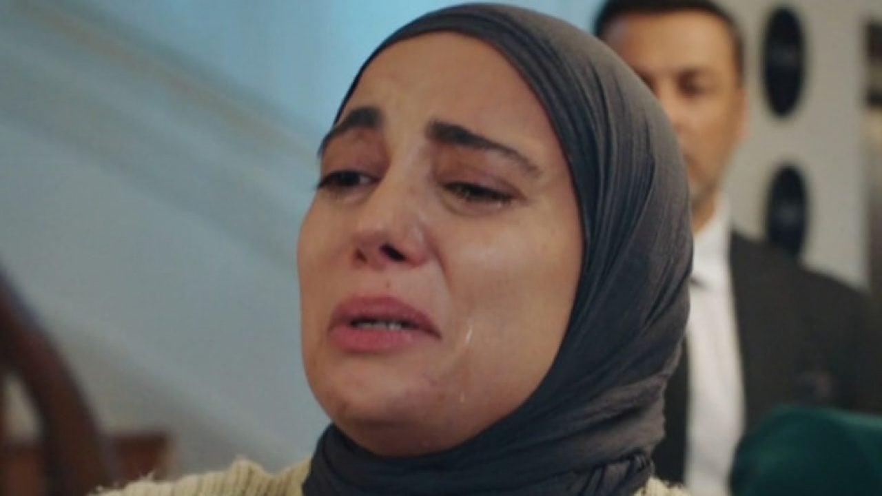 Nursema dönüyordu: Kızılcık Şerbeti yayın akışından kaldırıldı