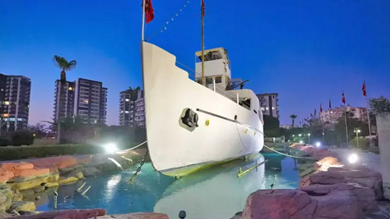 Foto - Nusret Mayın Gemisi Müzesi’nde duygular şaha kalktı: Tarihi gemi, ziyaretçilerine zafer ruhunu yeniden yaşatıyor
