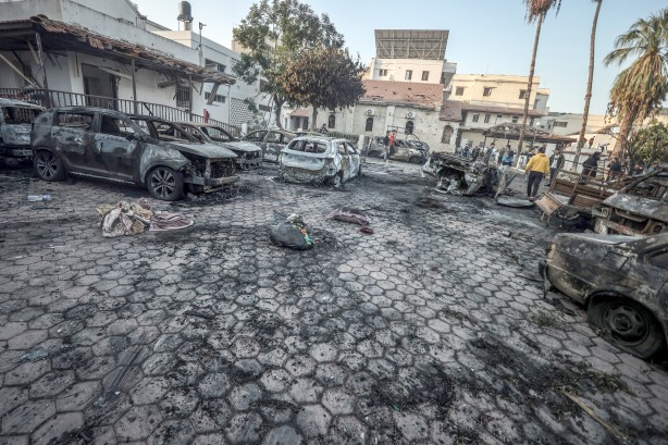 Foto - O alçaklar felaket panikledi! Ne oldu, renginiz soldu değil mi?