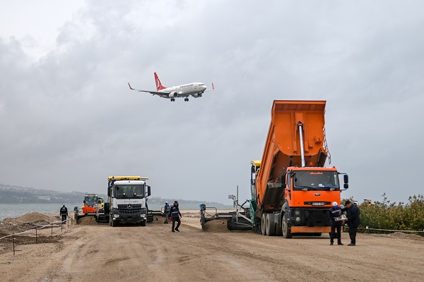 Foto - O anlar böyle kaydedildi! Van Gölü'nde hortum