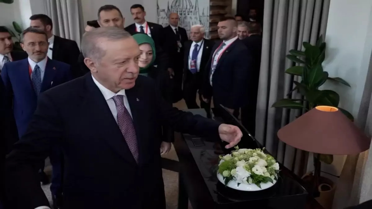 O anlar gündem oldu! Erdoğan, karşısında onu görünce dayanamadı: Gel bir sarılayım sana