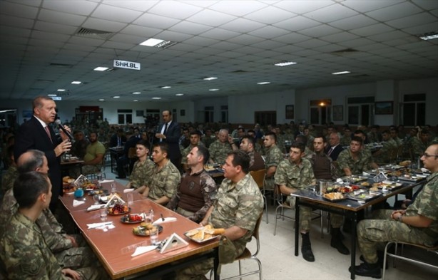Foto - O asker bakın kimmiş!