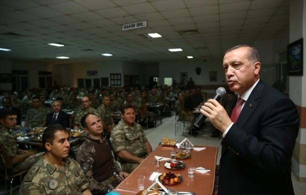 Foto - O asker bakın kimmiş!
