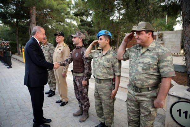 Foto - O asker bakın kimmiş!