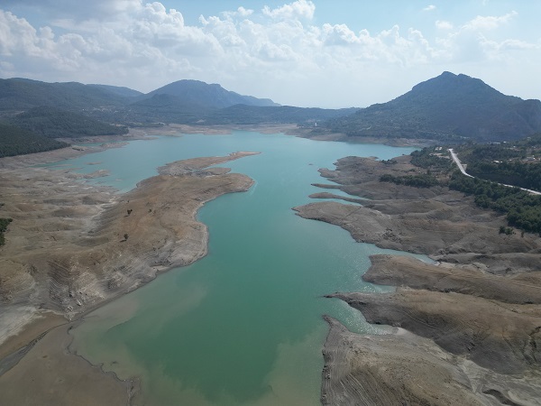 Foto - O barajda su seviyesi yüzde 28'e düştü