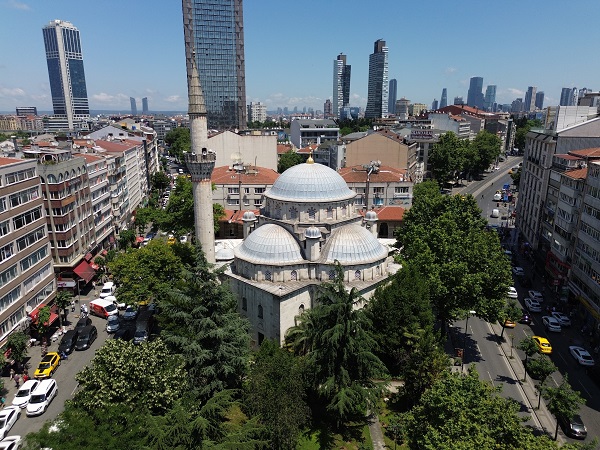 Foto - O caminin minaresindeki taşlar düşüyor