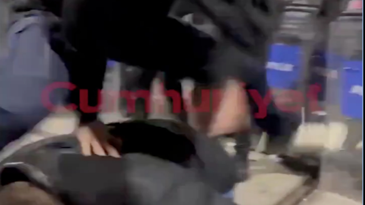 Foto - O CHP’lilerden skandal hareketler! Soran olursa "Gazze’ye destek eylemi yaptık" dersiniz