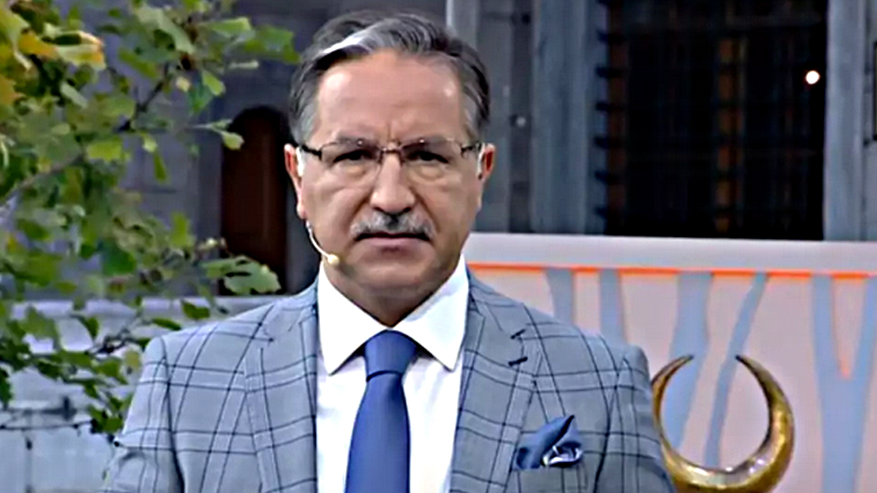 Foto - O edepsiz izleyiciye Mustafa Karataş dur dedi! İftarda gelen soruyla şoke oldu herkes...