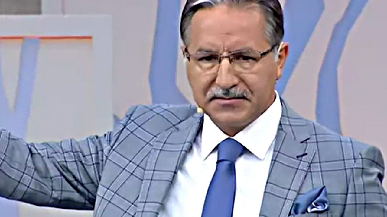 O edepsiz izleyiciye Mustafa Karataş dur dedi! İftarda gelen soruyla şoke oldu herkes...