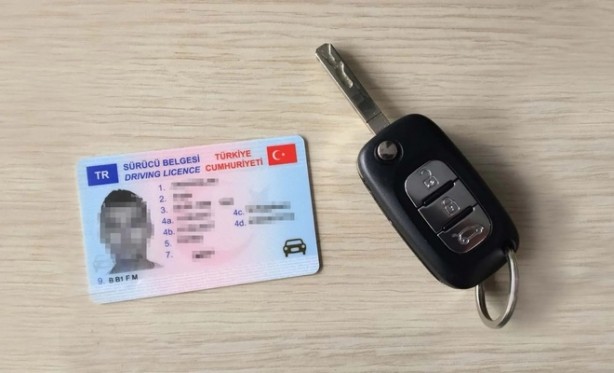 O ehliyetlerin geçerlilik süresi yıl sonunda doluyor!