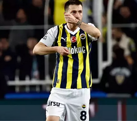 O fotoğrafı görenler için ortalık karıştı! İnanalım mı kaptan! Maça bomba gibi düşen o hareketler zinciri…