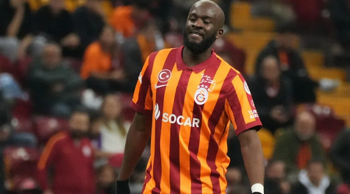 Foto - O futbolcuya karşı kritik hamle yapıldı: Taraftarın yüreğine inecekti kalması... Tombik futbolcuyla veda vakti!