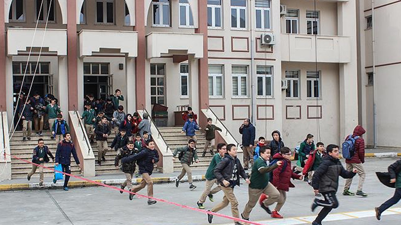 O gelişme sonrası kritik haber az önce geldi! İstanbul’da okul binaları boşaltılıyor