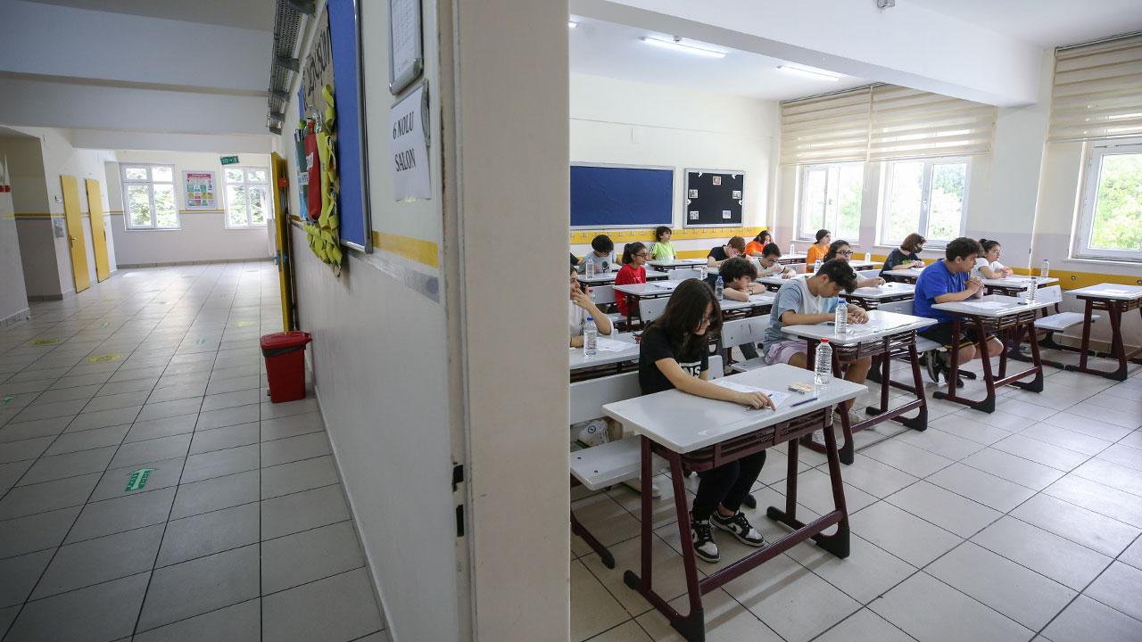 Foto - O gelişme sonrası kritik haber az önce geldi! İstanbul’da okul binaları boşaltılıyor