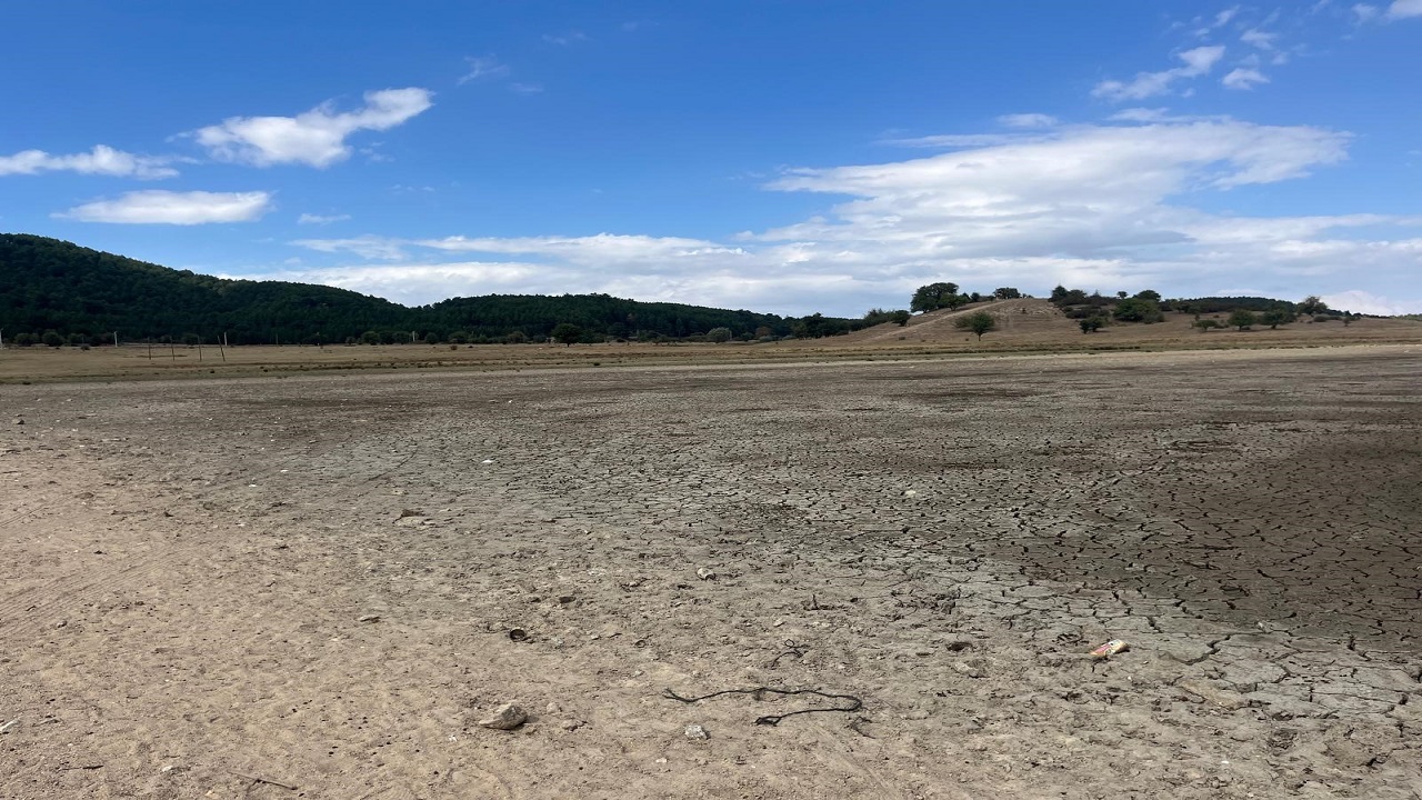 Foto - O göl sularını kaybediyor! Buldan'ın gözbebeğiydi son hali yürek yaktı