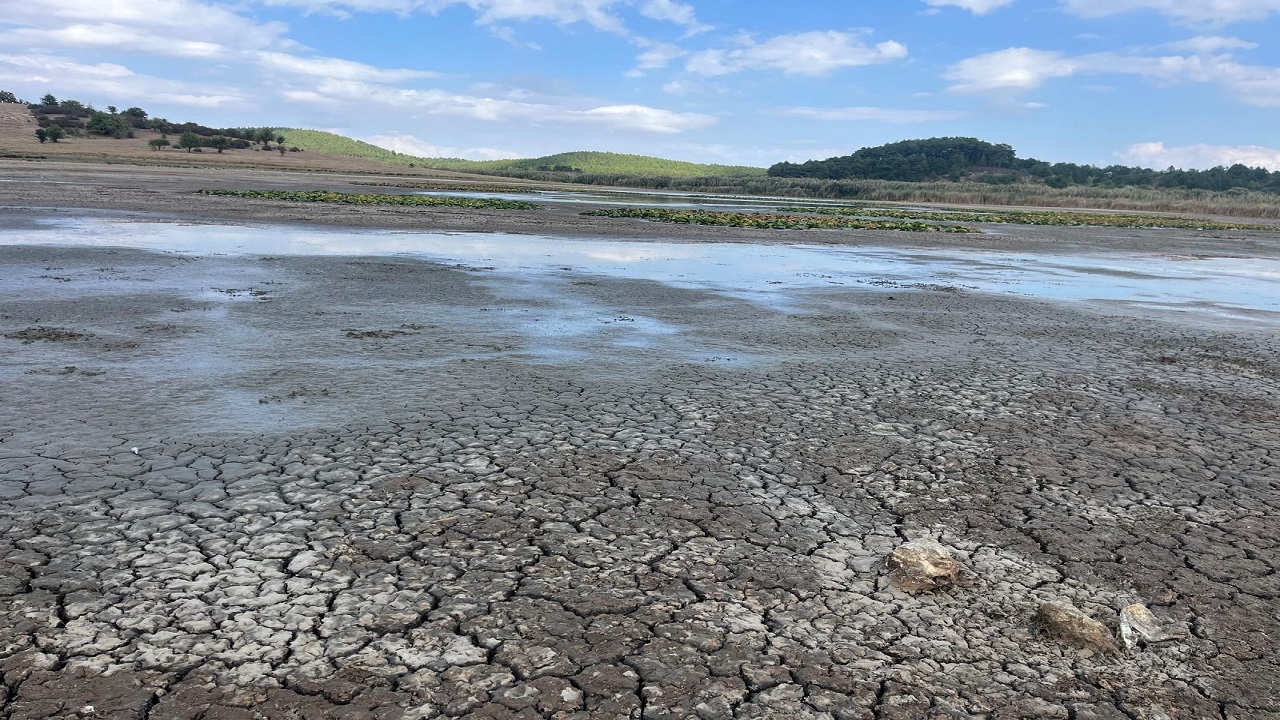 Foto - O göl sularını kaybediyor! Buldan'ın gözbebeğiydi son hali yürek yaktı