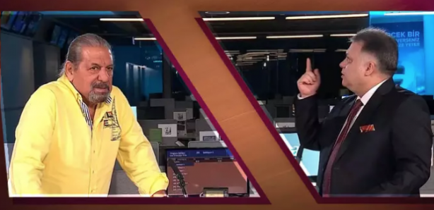 O hamlesiyle yine şaşırttı! Bir ağzını topla be artık hocam! Ayıptır yahu...