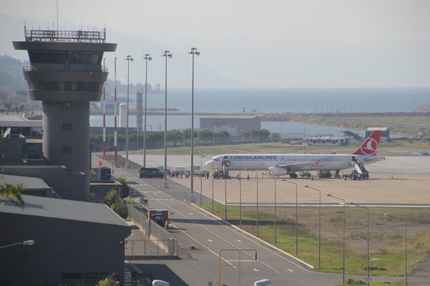 Foto - O havalimanı 50 gün uçuşlara kapanıyor! 