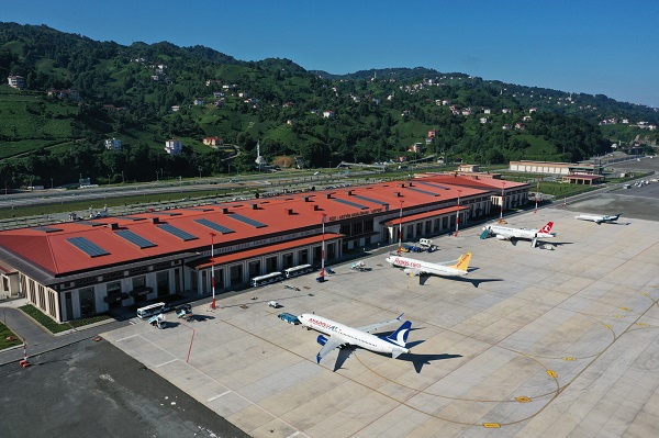 Foto - O havalimanını 2,3 milyon yolcu kullandı