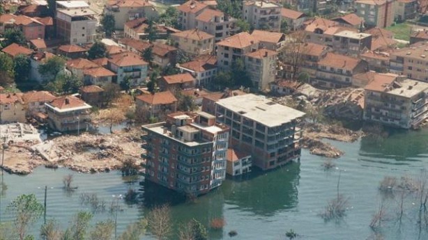 Foto - O ilçelerden birinde mi oturuyorsunuz? Uzman isim, fay hattındaki 110 ilçeyi açıkladı