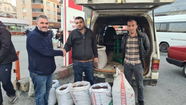 Foto - O ilde borsası bile oluştu: Kilosu 130-200 TL'den satılıyor! Onun için Türkiye'nin her yerinden gelip sabah saatlerinde kuyruk oluyorlar