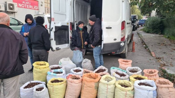 Foto - O ilde borsası bile oluştu: Kilosu 130-200 TL'den satılıyor! Onun için Türkiye'nin her yerinden gelip sabah saatlerinde kuyruk oluyorlar