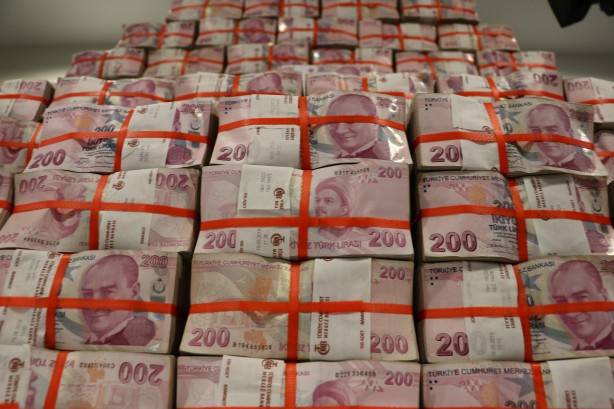O ilimiz kişi başına düşen milli gelirde ilk sıraya oturdu! İstanbul'u bile geride bıraktı