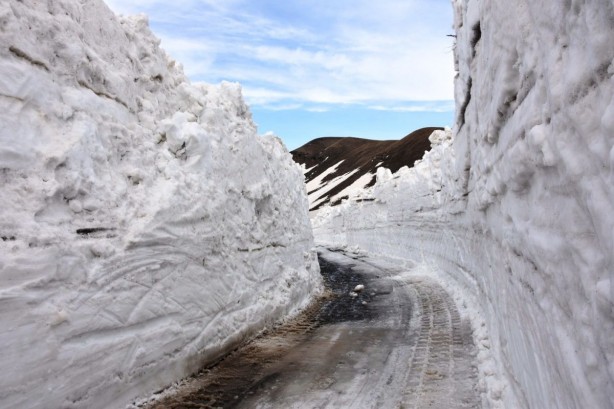 Foto - O ilimizde 10 metrelik karla mücadele