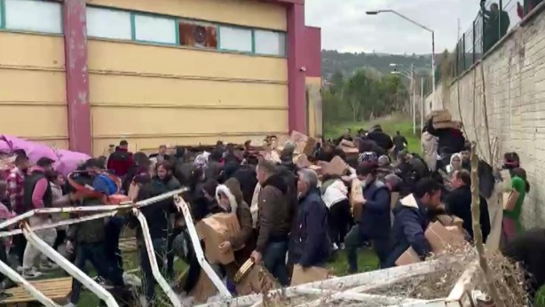 Foto - O ilimizde "Allah akıl fikir versin" dedirten görüntü! Bu kararı alınca, olanlar oldu! Yazık, vallahi yazık 
