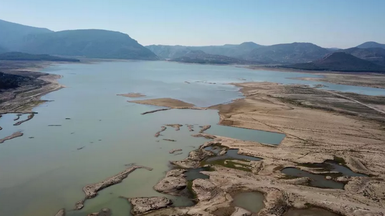 Foto - O ilimizde artık... Tehlike günden güne artıyor! Büyükşehirde 1 milyon insan susuzlukla karşı karşıya