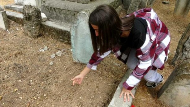 Foto - O ilimizde dehşete düşüren olay! Şehitlere dua etmek için mezarlığa giden öğrenciler...