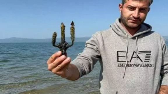 Foto - O ilimizde gölde temizlik yaparken servet buldu! Çıldırtan rakam! Tamı tamına 2 bin yıllık
