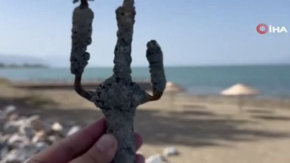 Foto - O ilimizde gölde temizlik yaparken servet buldu! Çıldırtan rakam! Tamı tamına 2 bin yıllık