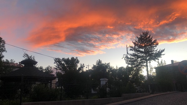 Foto - O ilimizde gökyüzü adeta kızıla büründü