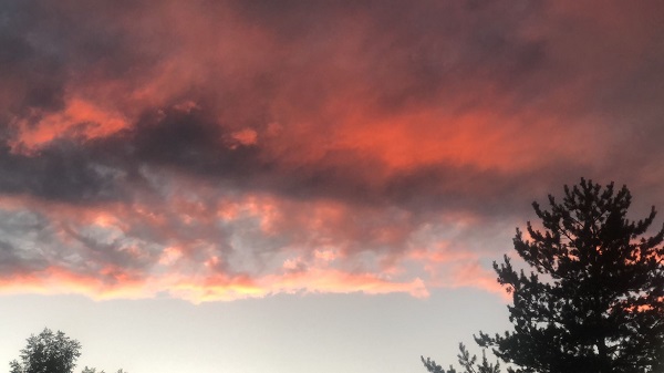 Foto - O ilimizde gökyüzü adeta kızıla büründü