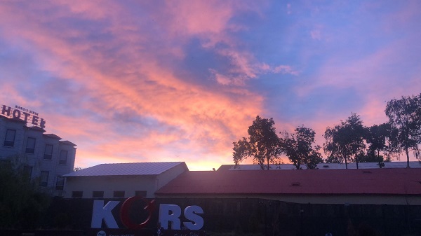 Foto - O ilimizde gökyüzü adeta kızıla büründü