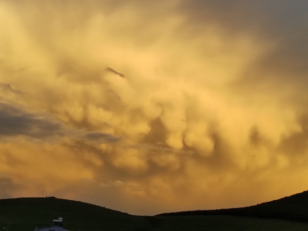 Foto - O ilimizde gökyüzü kızıla boyandı