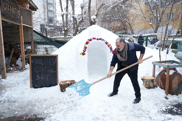 Foto - O ilimizde 'iglo'da çay keyfi