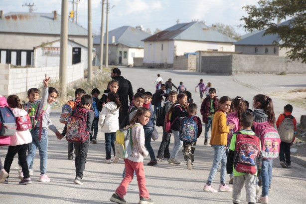Foto - O ilimizde kuduz köpek paniği!