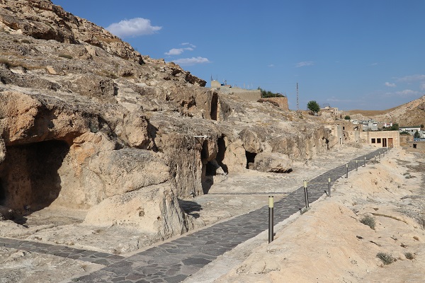 Foto - O ilimizde mağaralar otele dönüştürüldü