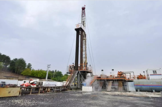 Foto - O ilimizde petrol müjdesinin eli kulağındayken skandal çağrı: Petrol aramasını durdurun, artık aramayın