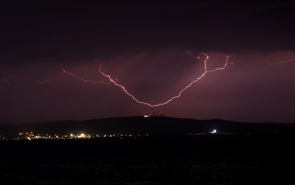 Foto - O ilimizde şimşekler geceyi aydınlattı