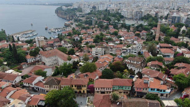 Foto - O ilimizde tarihi yapılar peş peşe yanarak kül oldu! Küle dönmüş hali bile dudak uçuklattı