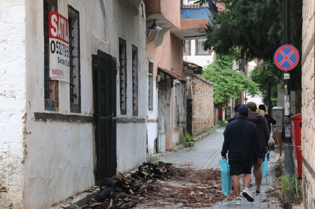 Foto - O ilimizde tarihi yapılar peş peşe yanarak kül oldu! Küle dönmüş hali bile dudak uçuklattı