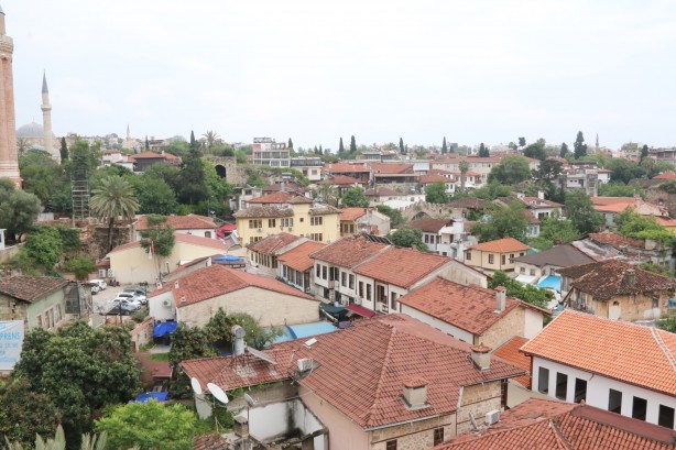 Foto - O ilimizde tarihi yapılar peş peşe yanarak kül oldu! Küle dönmüş hali bile dudak uçuklattı
