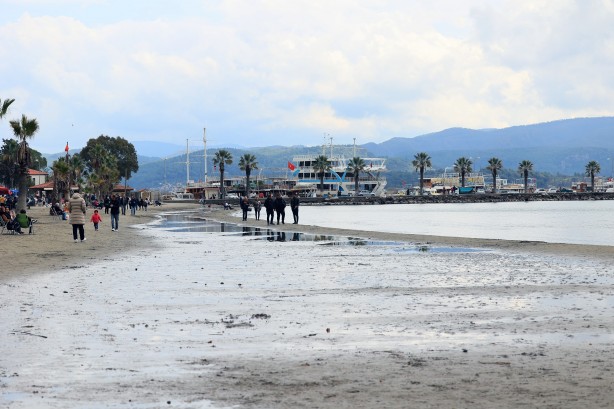 Foto - O ilimizde tedirgin eden gelişme! 15 metre çekilen deniz suyu 20 gündür normale dönmedi