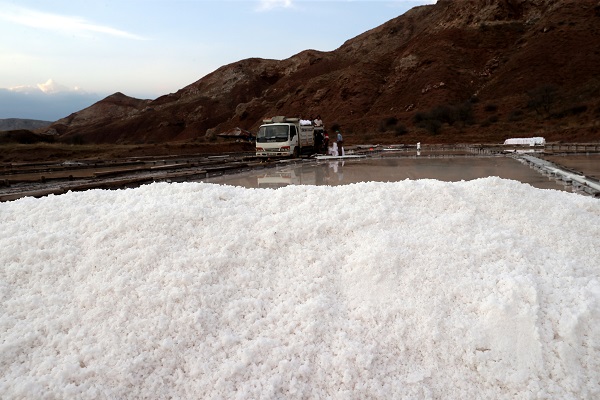 Foto - O ilimizde zorlu tuz hasadı başladı